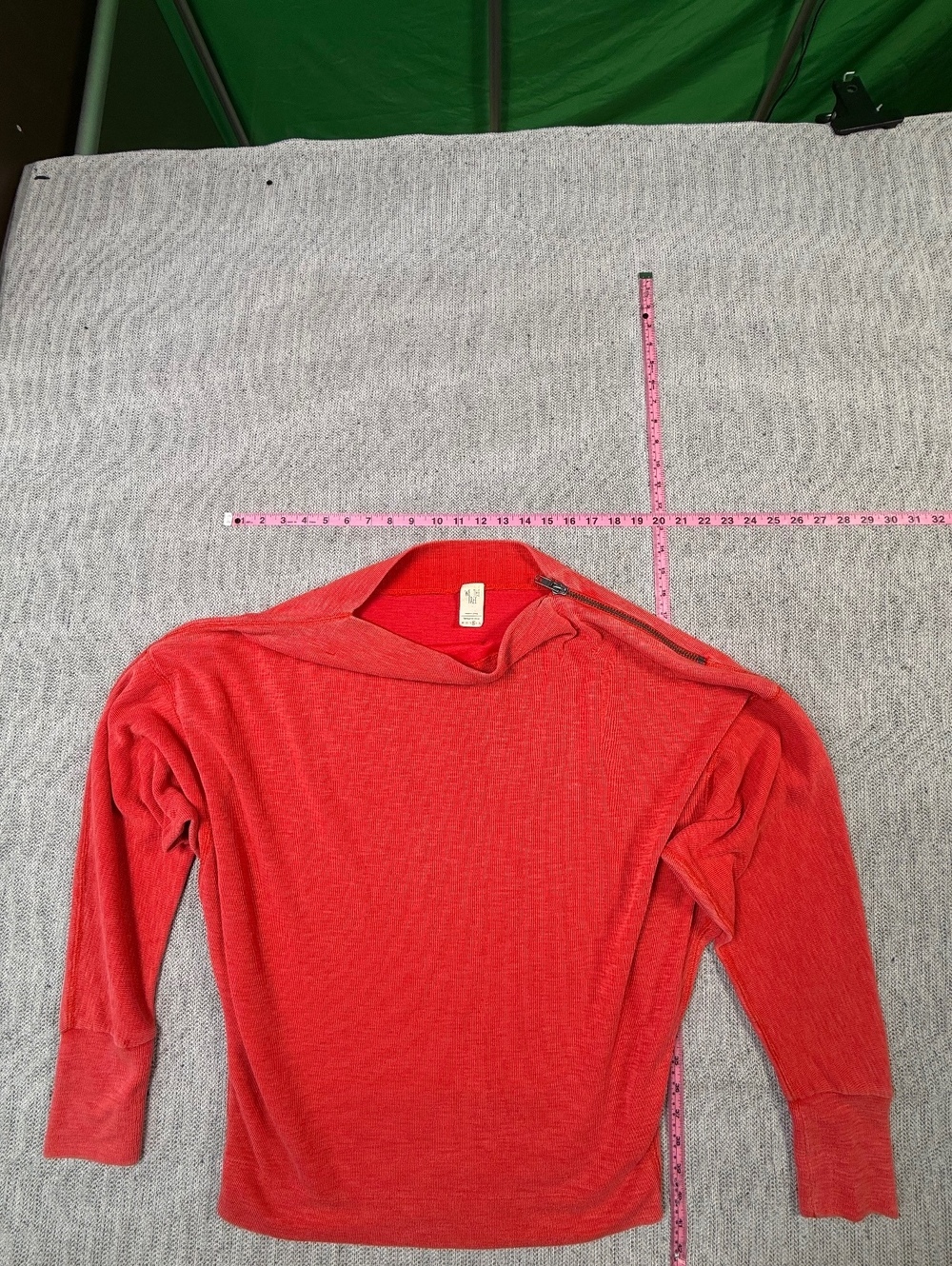 We The Free Red Long Sleeve Zip-Up Top Size M